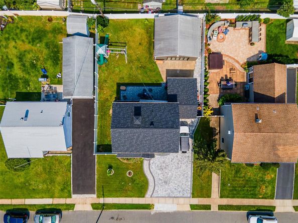 4185 Harriet Road, Bethpage NY 11714