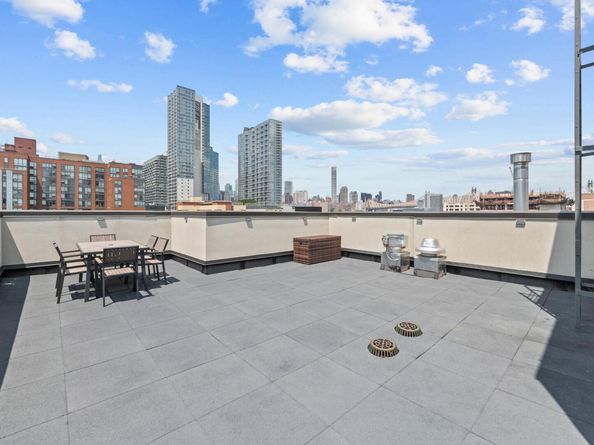 46-40 Vernon Boulevard 2B, Long Island City NY 11101