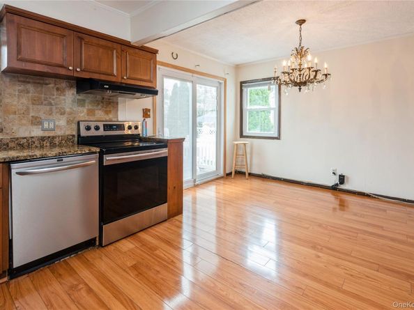 815 Sunshine Avenue, West Hempstead NY 11552