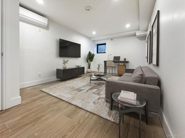 21-31 Shore Blvd 1G, Astoria NY 11105