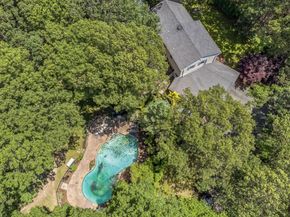 23 Whistler Hill Lane, Elwood NY 11743