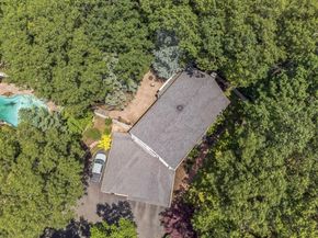 23 Whistler Hill Lane, Elwood NY 11743