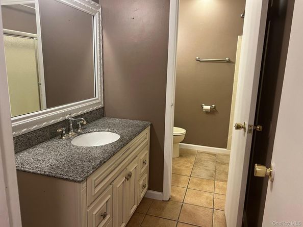 138 N Pointe Circle 138, Coram NY 11727