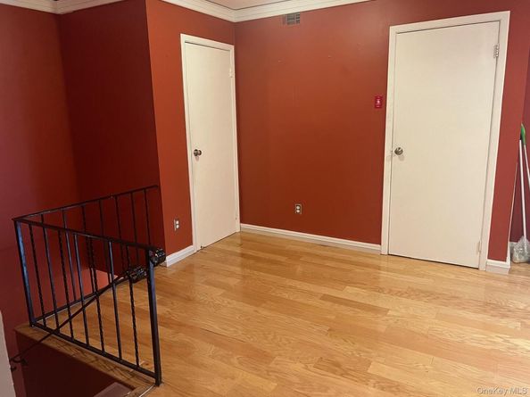 138 N Pointe Circle 138, Coram NY 11727