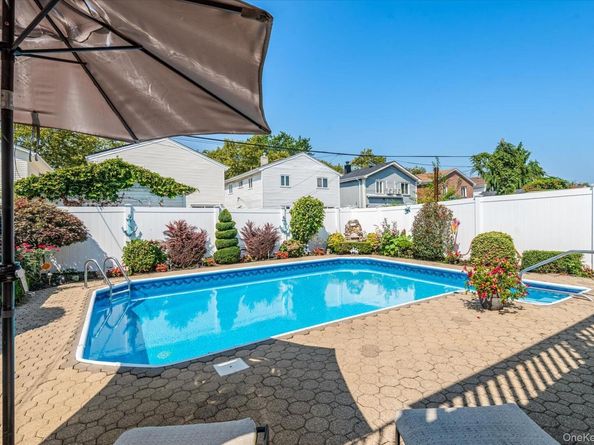 160-46 87th Street, Howard Beach NY 11414