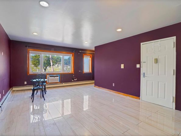 6536 Metropolitan Avenue, Middle Village NY 11379