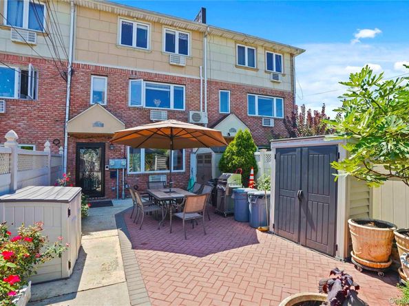 6536 Metropolitan Avenue, Middle Village NY 11379