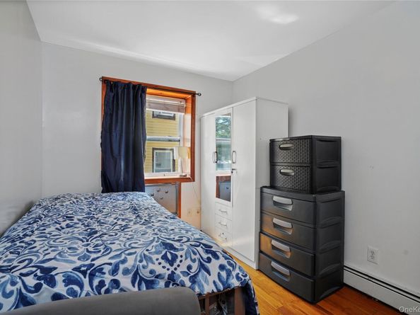 6536 Metropolitan Avenue, Middle Village NY 11379