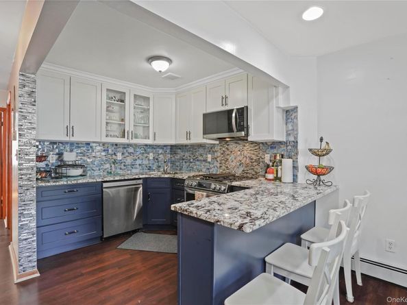6536 Metropolitan Avenue, Middle Village NY 11379