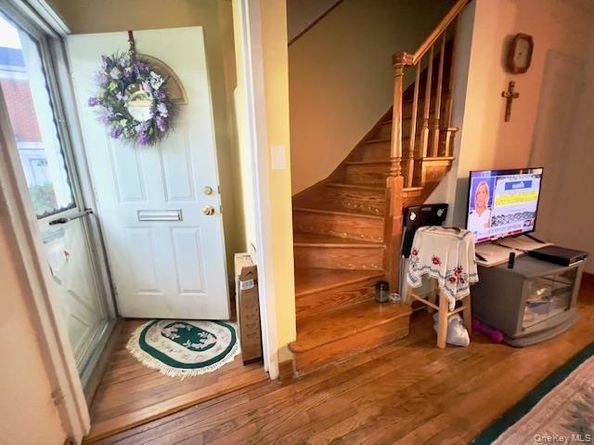 69-41 218 Street Duplex, Bayside NY 11364