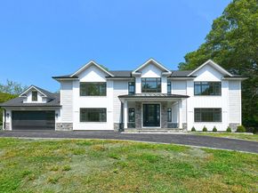 11 Edcris Lane, Huntington NY 11743