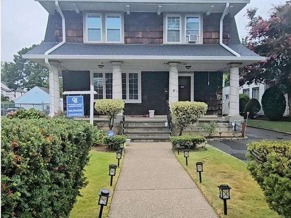 127 Hempstead Avenue, Lynbrook NY 11563