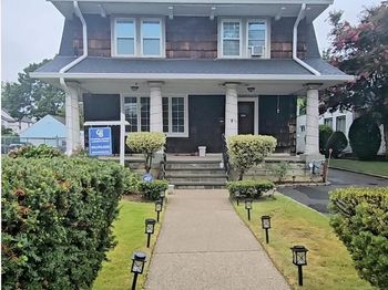 127 Hempstead Avenue