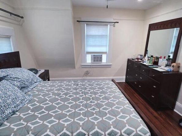 127 Hempstead Avenue, Lynbrook NY 11563