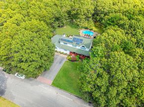 5 Bridal Path, Center Moriches NY 11934