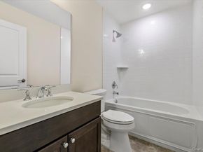 21 Steven Circle 21, Dix Hills NY 11746