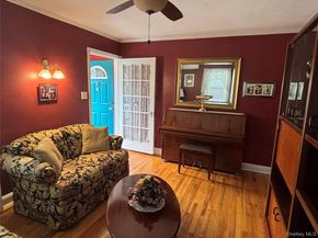 62 Poppy Avenue, Franklin Square NY 11010