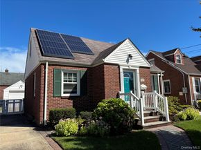 62 Poppy Avenue, Franklin Square NY 11010