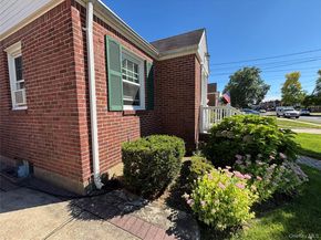 62 Poppy Avenue, Franklin Square NY 11010