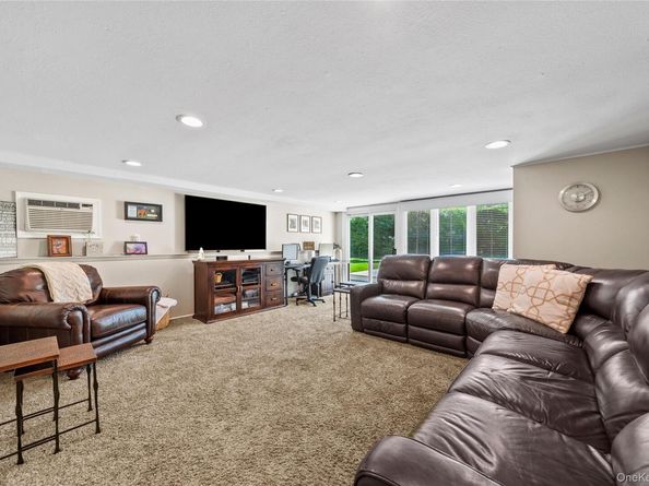 1144 Greenway Court, Seaford NY 11783