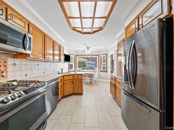 1144 Greenway Court, Seaford NY 11783
