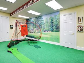 6 Old Wagon Lane, Old Westbury NY 11568
