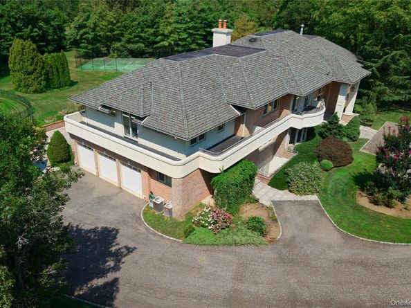 6 Old Wagon Lane, Old Westbury NY 11568