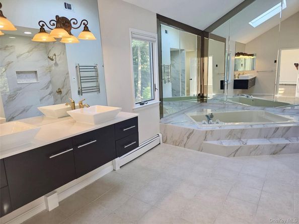 10 Cedarfield Terrace, Saint James NY 11780