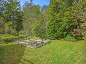 40 Baylis Lane, Bedford NY 10506