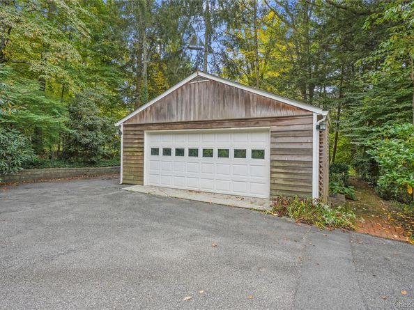 40 Baylis Lane, Bedford NY 10506