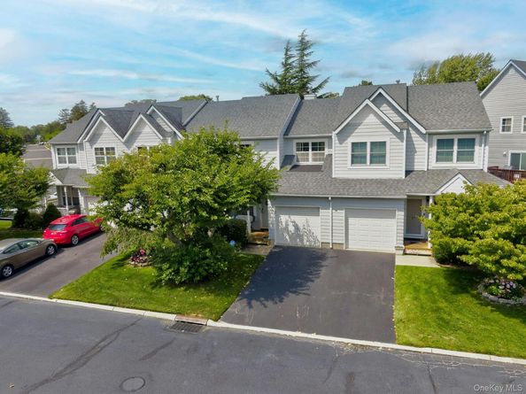 85 Sprucewood Boulevard, Central Islip NY 11722