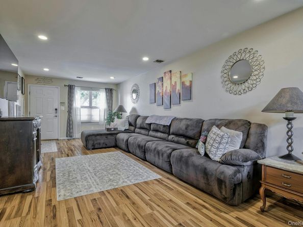 85 Sprucewood Boulevard, Central Islip NY 11722