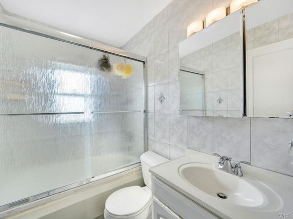 35 Myers Avenue, Hicksville NY 11801