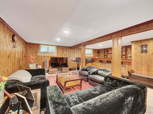 35 Myers Avenue, Hicksville NY 11801