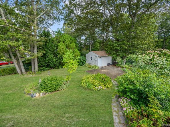 31 Craig Road, Islip Terrace NY 11752