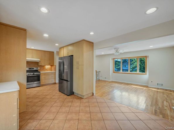 31 Craig Road, Islip Terrace NY 11752