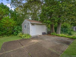 31 Craig Road, Islip Terrace NY 11752