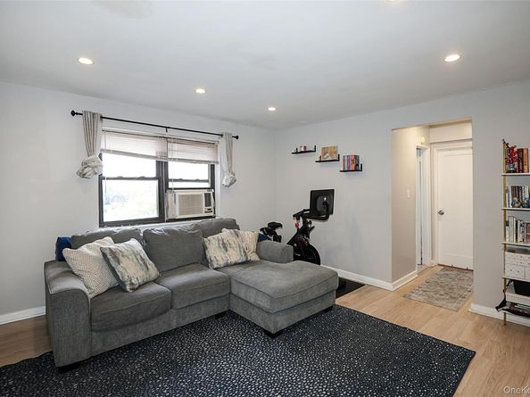 147-10 84th Road 6K, Briarwood NY 11435