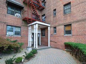 147-10 84th Road 6K, Briarwood NY 11435