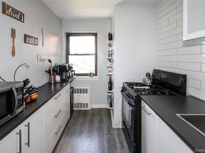 147-10 84th Road 6K, Briarwood NY 11435