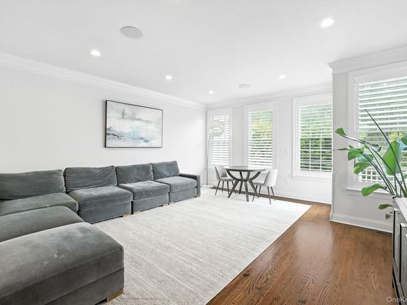30 Dennis Lane, Pleasantville NY 10570