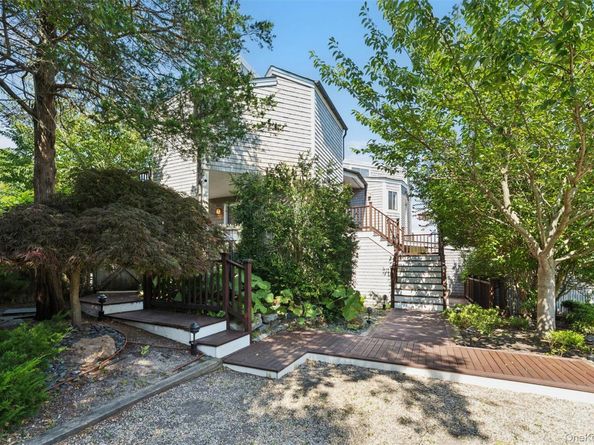 29 Stillwaters Lane, Westhampton Beach NY 11978