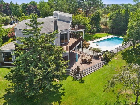 29 Stillwaters Lane, Westhampton Beach NY 11978