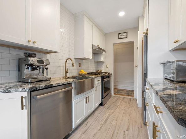 105 Garth Road 5G, Scarsdale NY 10583