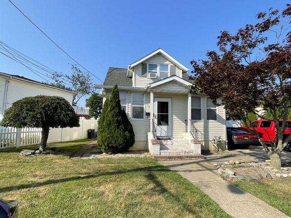 155 29th Street, Copiague NY 11726
