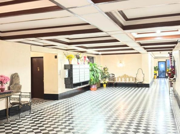 2925 Mathews Ave 2H, Bronx NY 10467