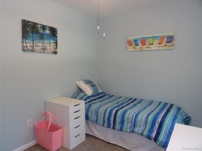 30 Rose Court, Lindenhurst NY 11757