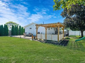 107 Days Avenue, Selden NY 11784