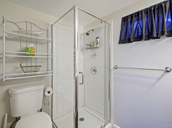 107 Days Avenue, Selden NY 11784