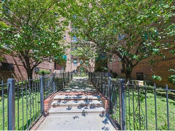 44-25 Macnish Street 6D, Elmhurst NY 11373